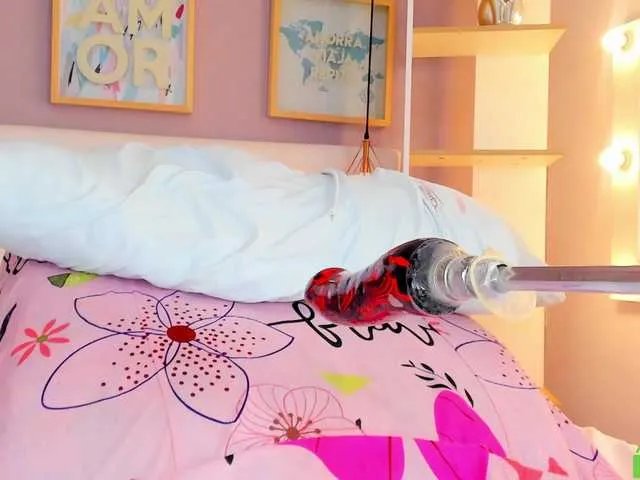 Freechat julyannaa on BongaCams