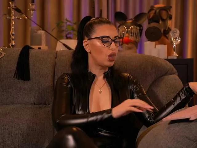 KellyKent on BongaCams 