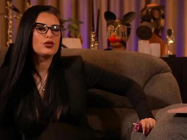 KellyKent on BongaCams 