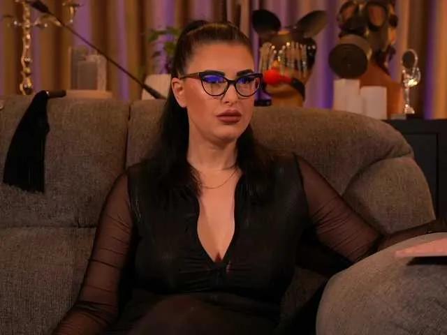 KellyKent on BongaCams 