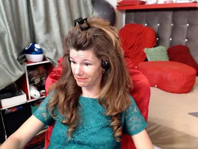 kellysurfing on BongaCams 