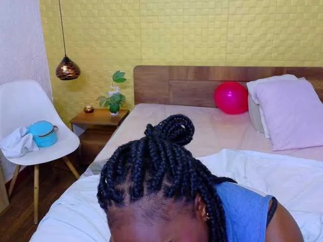 Freechat kiara-evanss on BongaCams