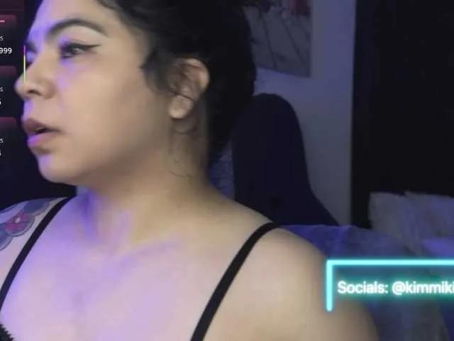 Kimmiakiss22 on BongaCams 