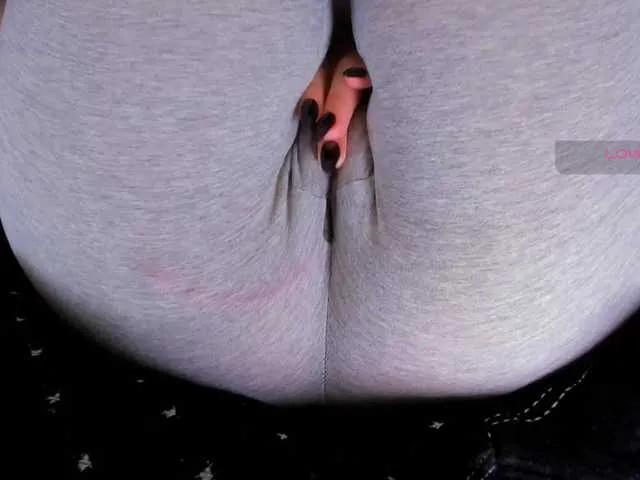 Offline Kira-Kell on BongaCams