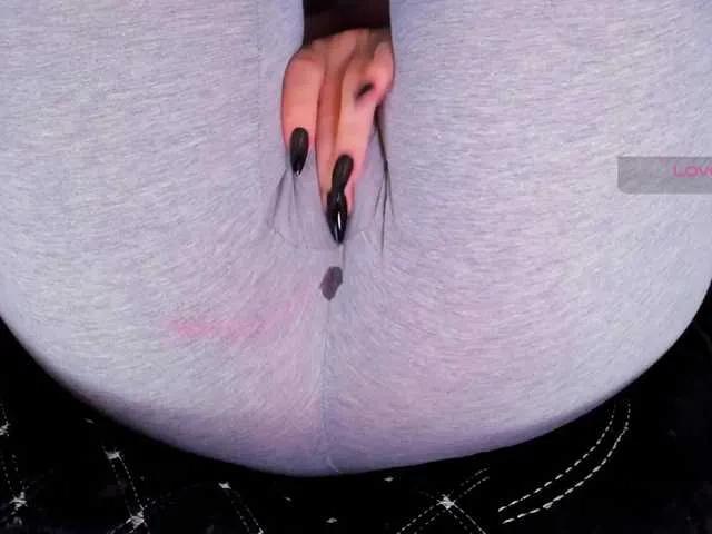 Offline Kira-Kell on BongaCams