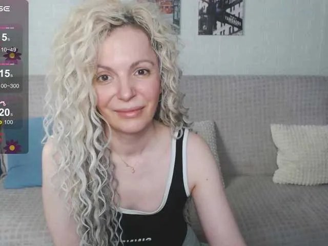 Freechat Kiramarta on BongaCams