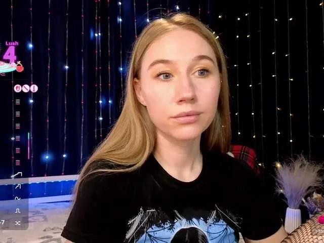 Offline kiska-wansday07 on BongaCams