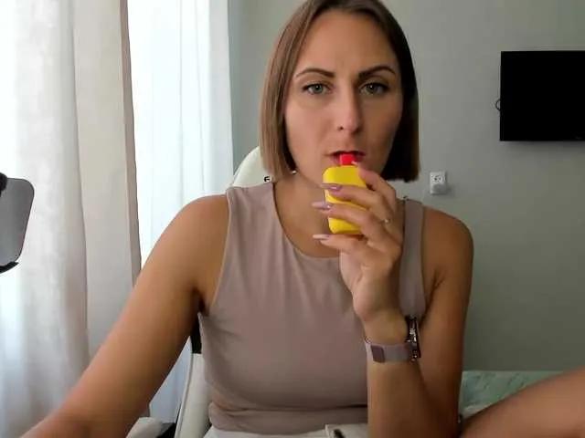 Offline Kiza9 on BongaCams