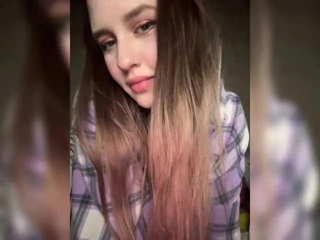 L0lly-D0lly on BongaCams 