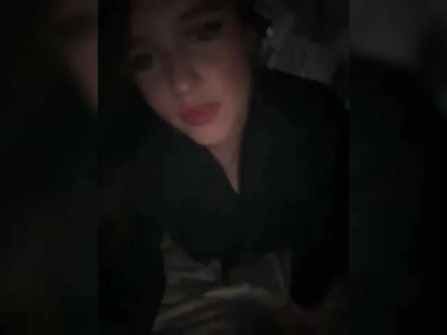 L0lly-D0lly on BongaCams 