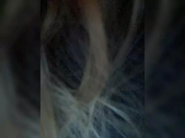 L0lly-D0lly on BongaCams 