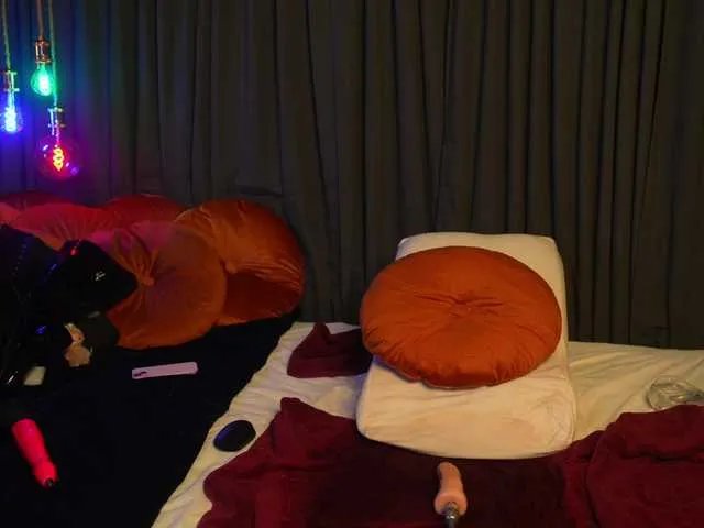 Freechat lacie-le-beauty on BongaCams