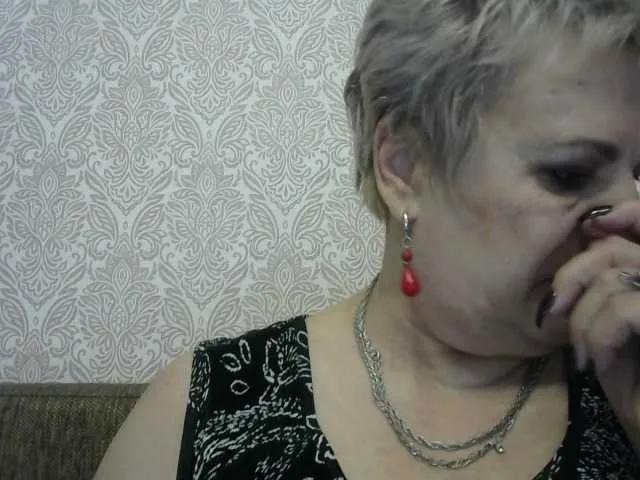 Offline lara45 on BongaCams