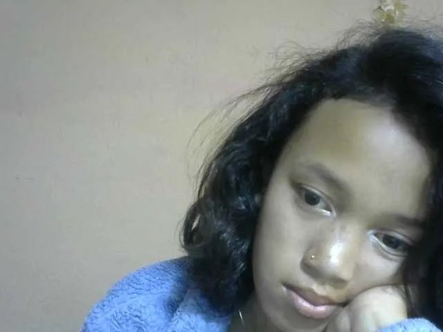 Freechat Laura1881 on BongaCams