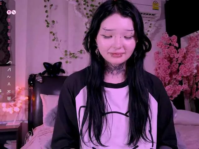 Freechat Leinbone on BongaCams