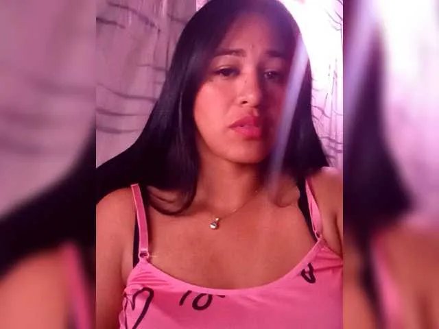 Freechat Letty33 on BongaCams