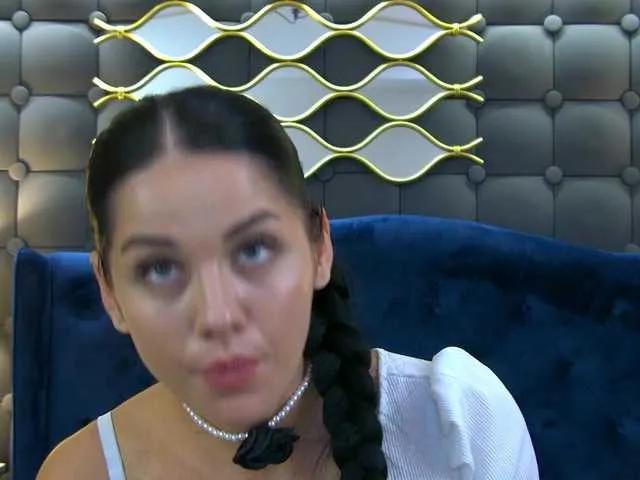 Freechat LeyaCass on BongaCams