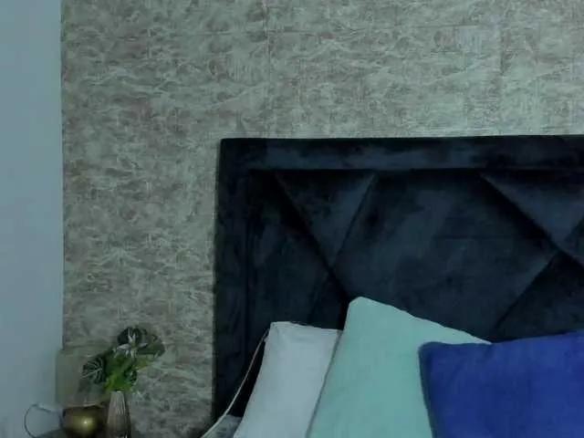 Lily-Woodz on BongaCams 