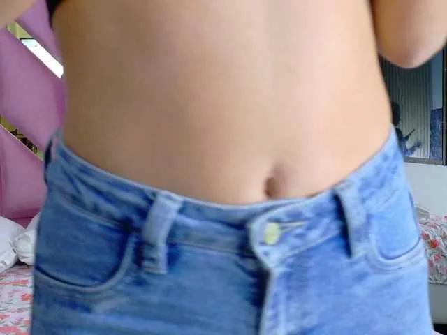 littlekayla on BongaCams