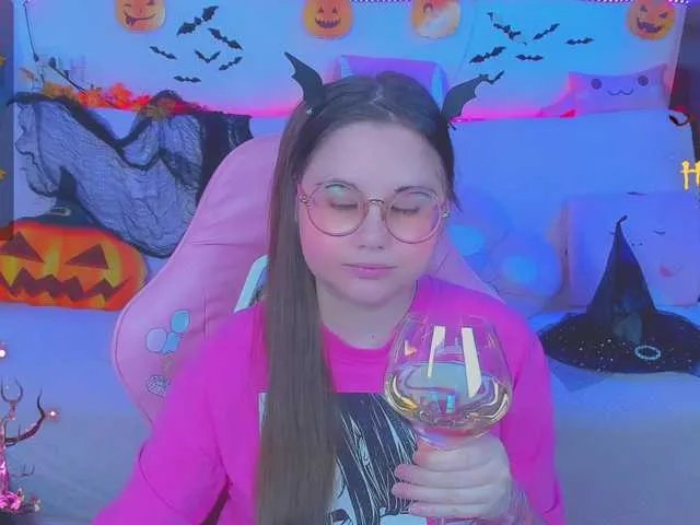 Freechat LittleKitsune on BongaCams