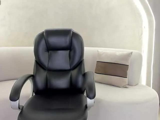 LizzHamilton on BongaCams 
