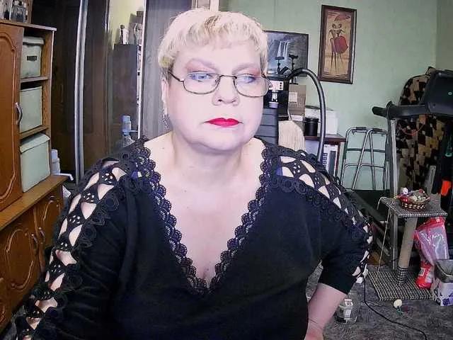 Offline LOLA88888 on BongaCams