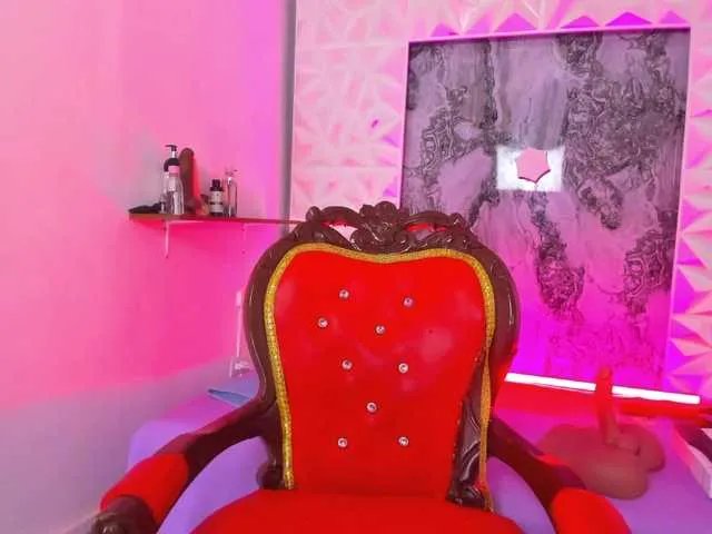 Freechat Luciana- on BongaCams