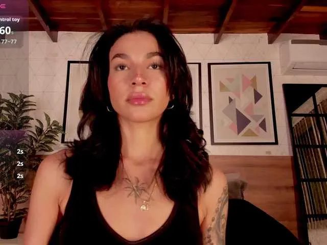 Freechat LunaRuso on BongaCams