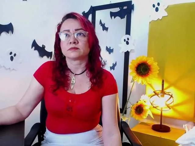 Offline Lupita223 on BongaCams
