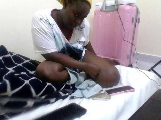 Offline LYN-VEE on BongaCams