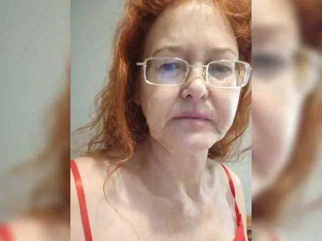 Freechat Madam-oss on BongaCams