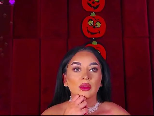 Freechat madylux on BongaCams