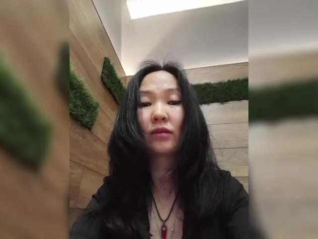 Offline Manamy on BongaCams