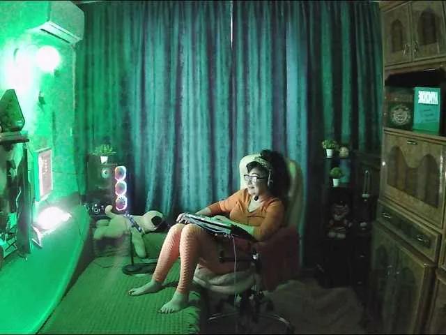 Offline Margarita33 on BongaCams