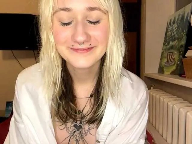 Freechat MaryjaneMacdougal on BongaCams