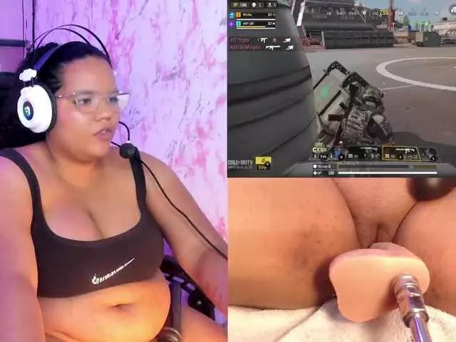 Offline MhiaRey on BongaCams