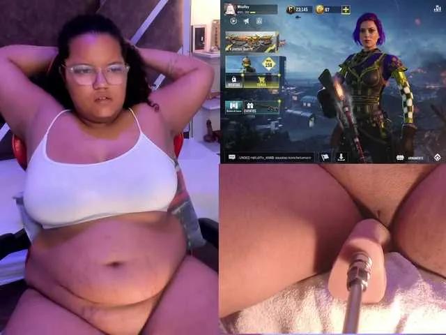 Offline MhiaRey on BongaCams