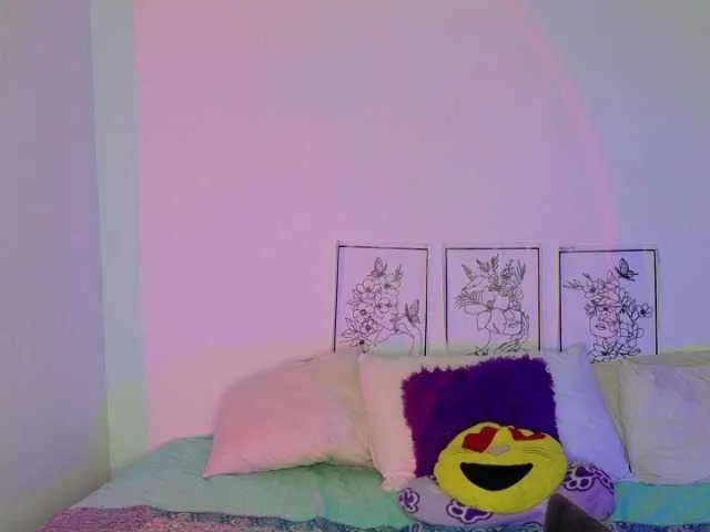 Freechat MIA-1L on BongaCams