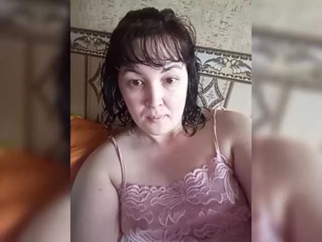 Offline Mia883 on BongaCams