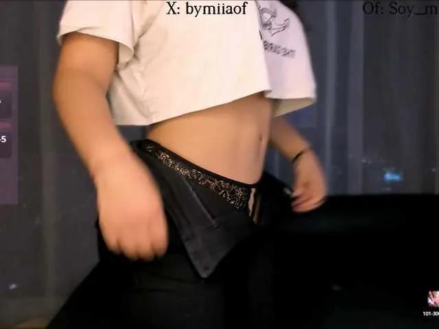 Offline Miia4 on BongaCams