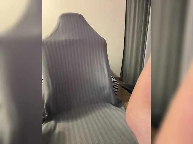 Freechat molochnaya000 on BongaCams