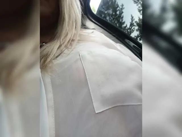 Offline MurkaLux on BongaCams