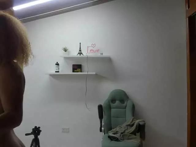 naia-blesed on BongaCams 