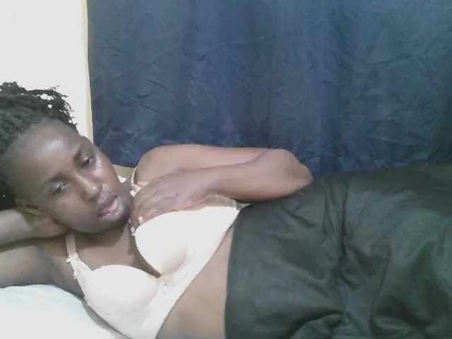 Freechat naughty-slender on BongaCams