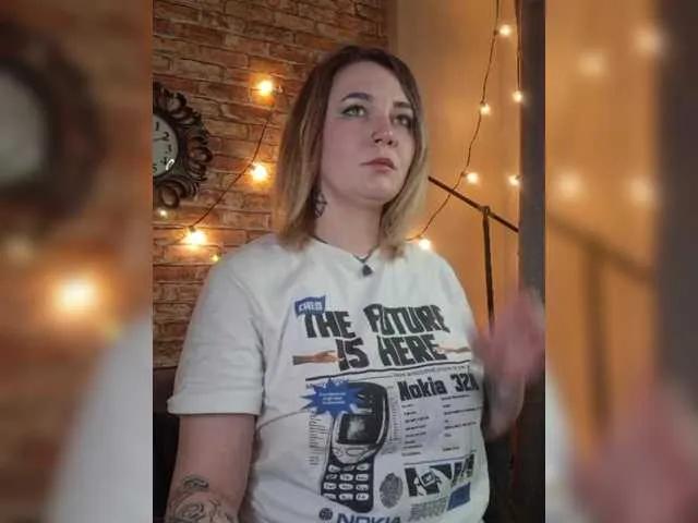 Offline Ozalin on BongaCams