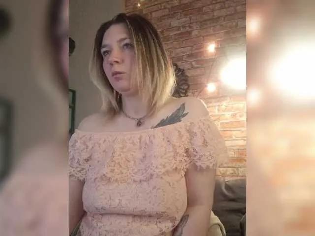 Offline Ozalin on BongaCams