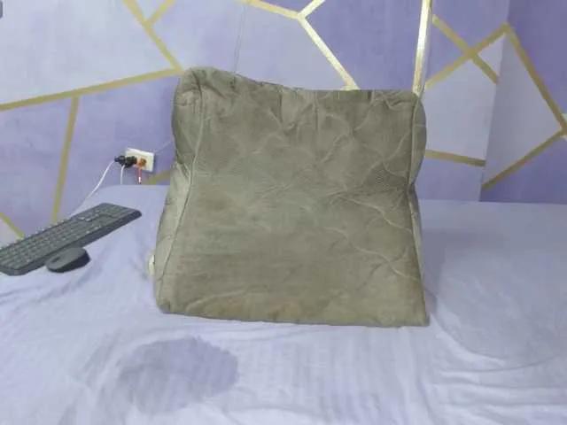 Offline PaolaStone on BongaCams