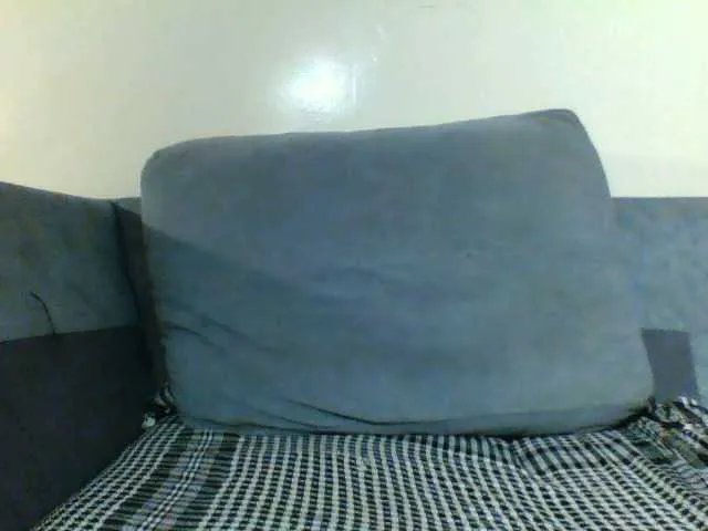 Freechat Petiteebony1 on BongaCams