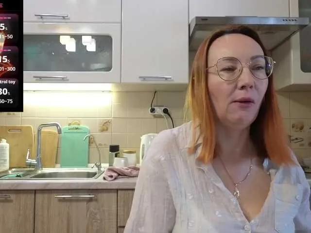 Pink-Lips on BongaCams