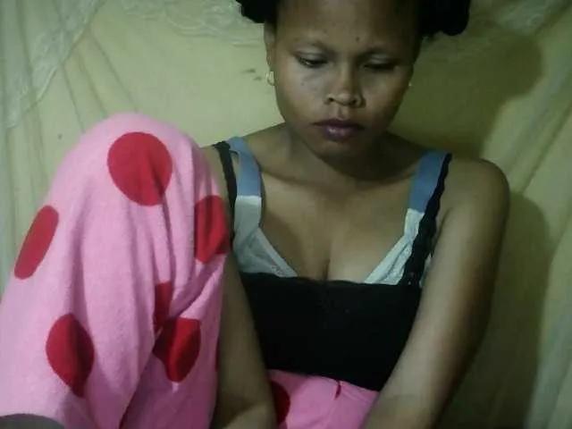 Pussy01lips on BongaCams 